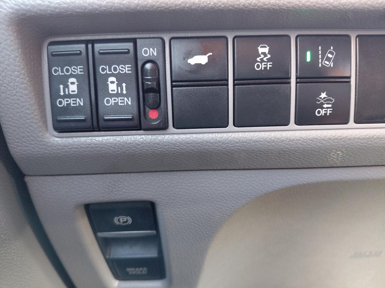 Honda Odyssey EX-L w/ DVD and Navigation 2019