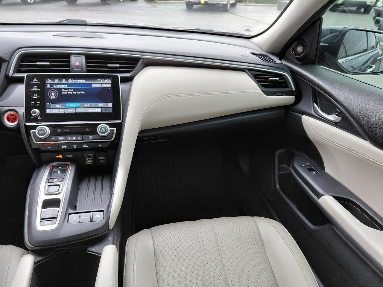 Honda Insight Touring CVT 2022