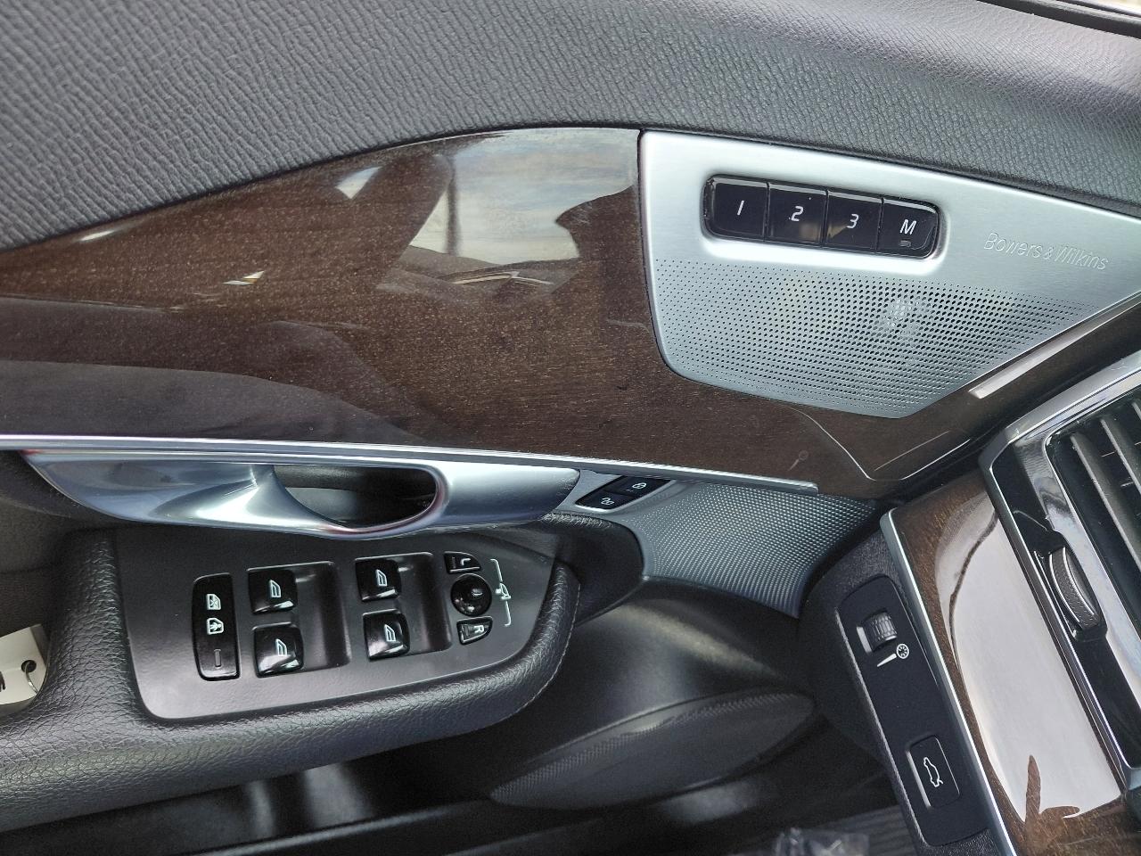 Volvo XC90 T6 Momentum AWD 2018