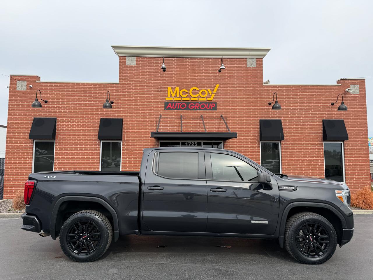 GMC Sierra 1500 4WD Crew Cab 147" Elevation 2020