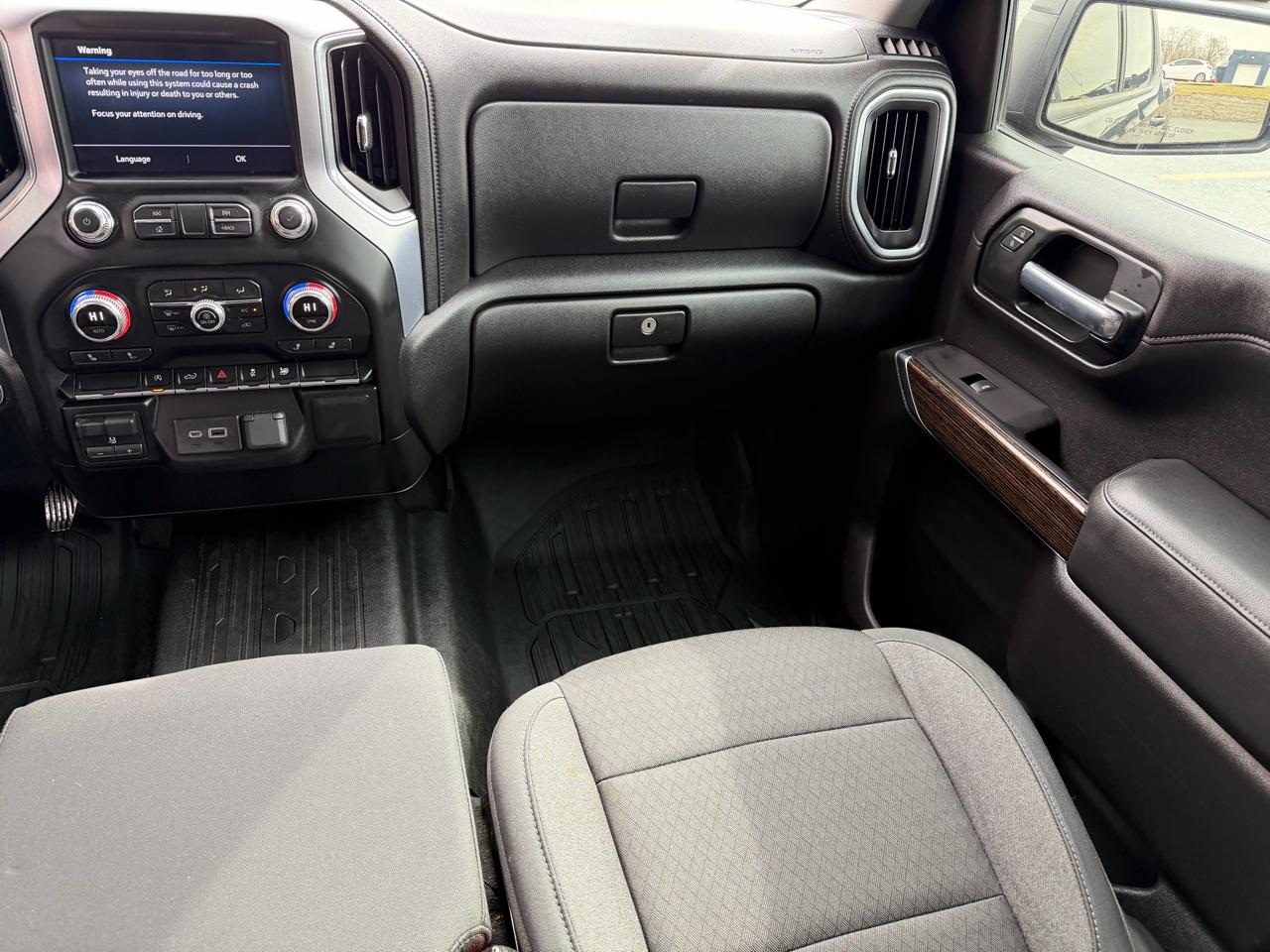 GMC Sierra 1500 4WD Crew Cab 147" Elevation 2020