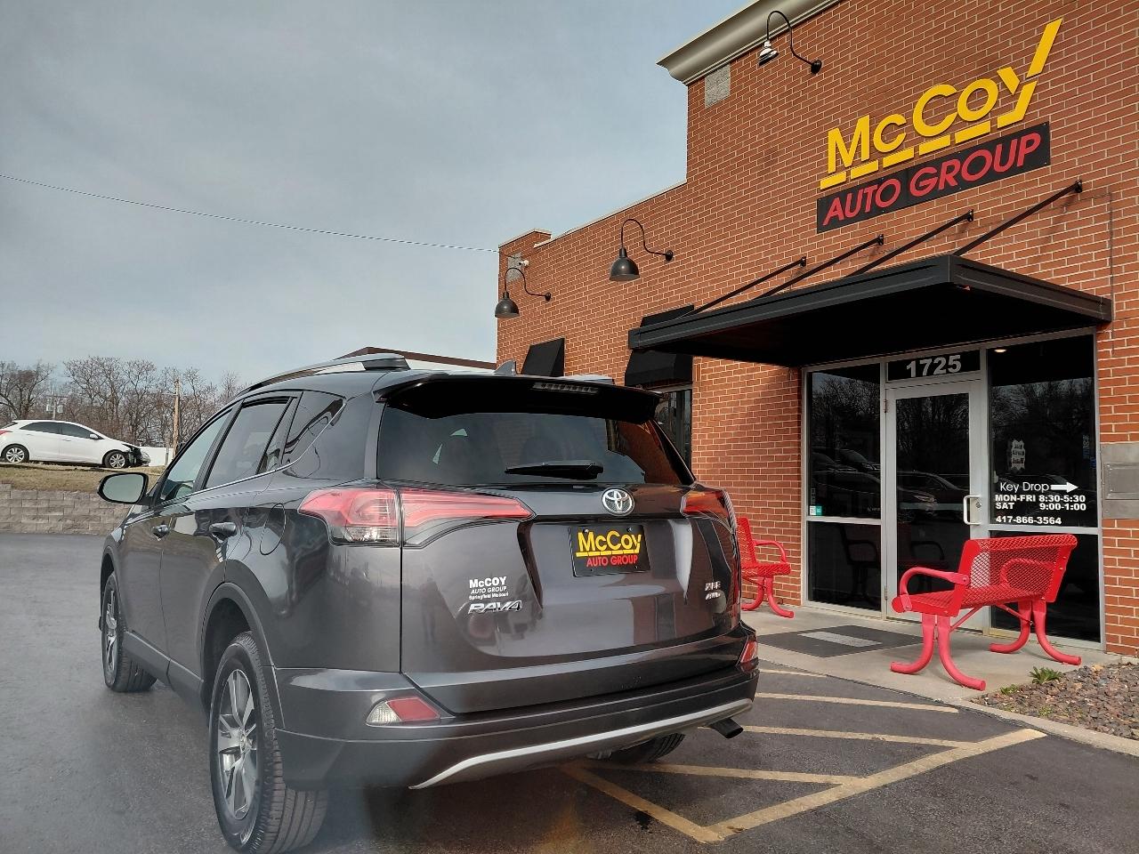 Toyota RAV4 XLE AWD 2018