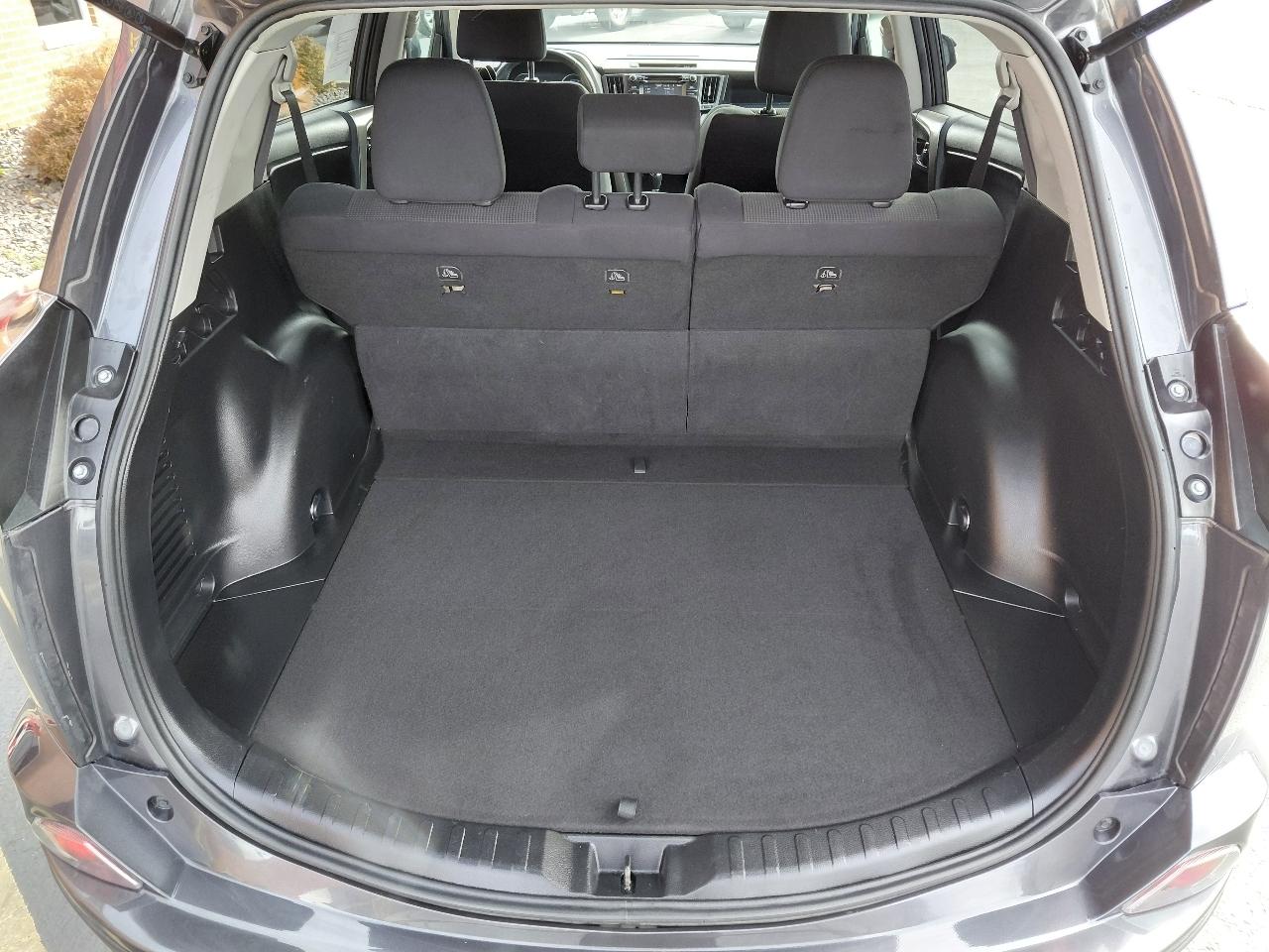 Toyota RAV4 XLE AWD 2018