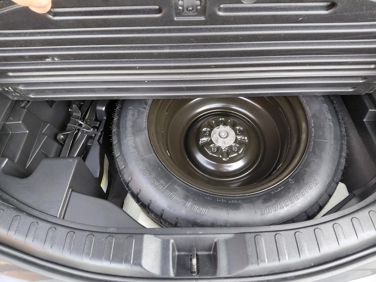 Toyota RAV4 XLE AWD 2018