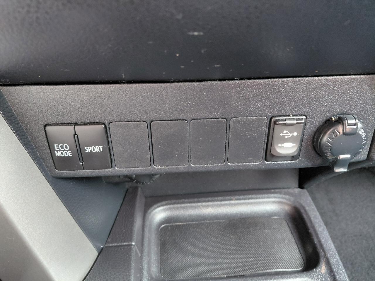 Toyota RAV4 XLE AWD 2018