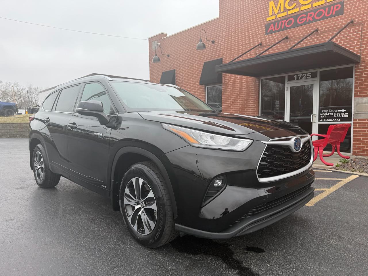 Toyota Highlander Hybrid XLE AWD (Natl) 2020