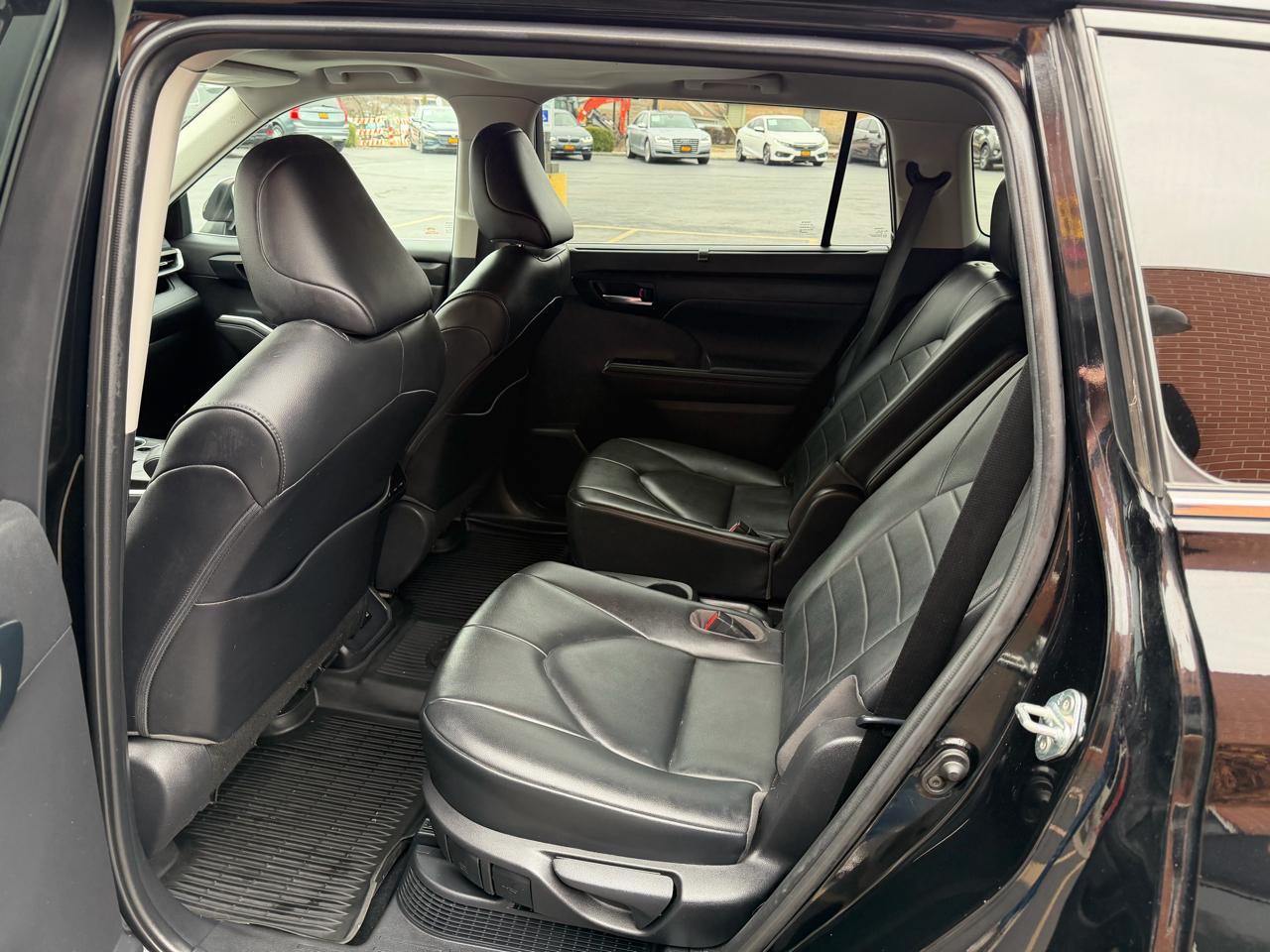 Toyota Highlander Hybrid XLE AWD (Natl) 2020