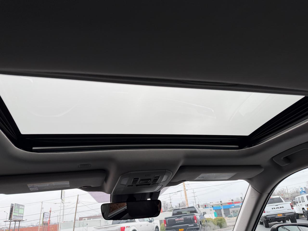 Toyota Highlander Hybrid XLE AWD (Natl) 2020