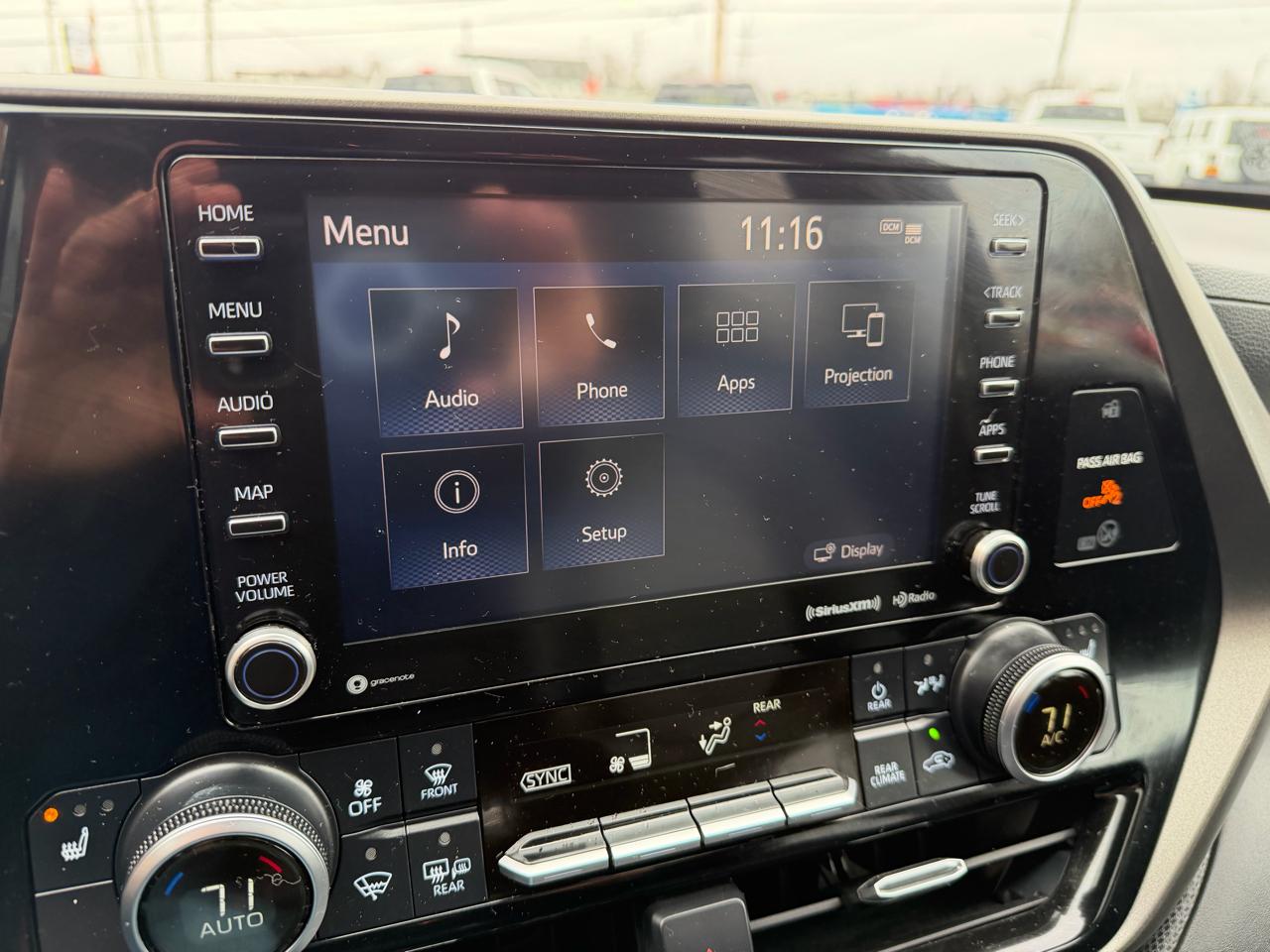 Toyota Highlander Hybrid XLE AWD (Natl) 2020