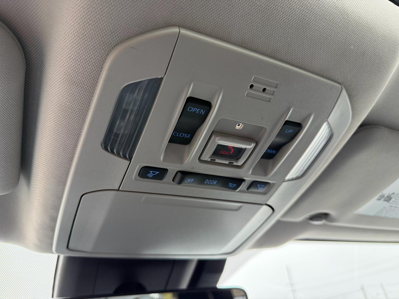 Toyota Highlander Hybrid XLE AWD (Natl) 2020