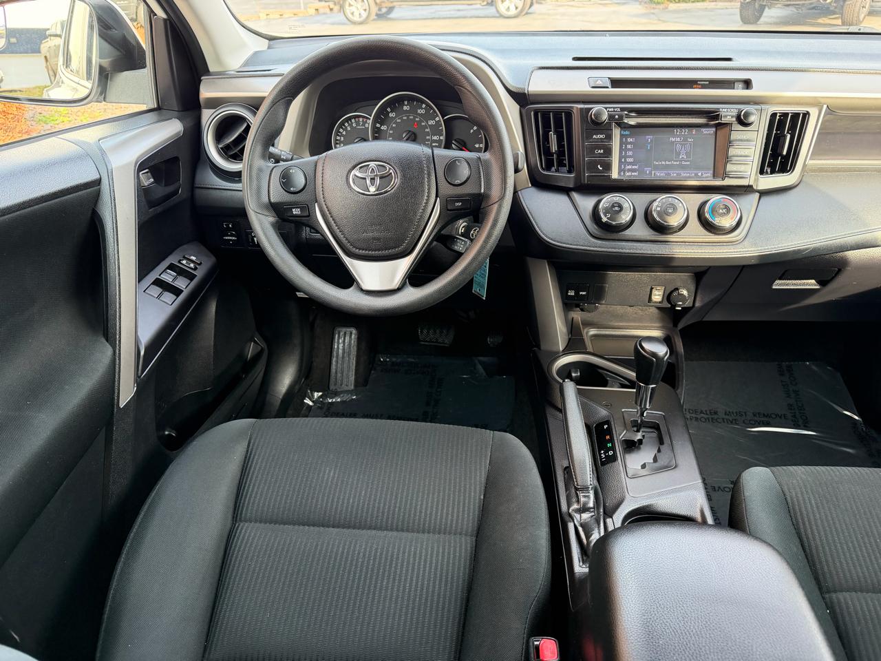 Toyota RAV4 LE AWD 2016