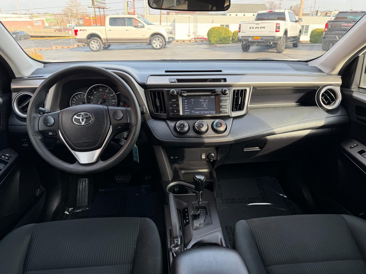 Toyota RAV4 LE AWD 2016