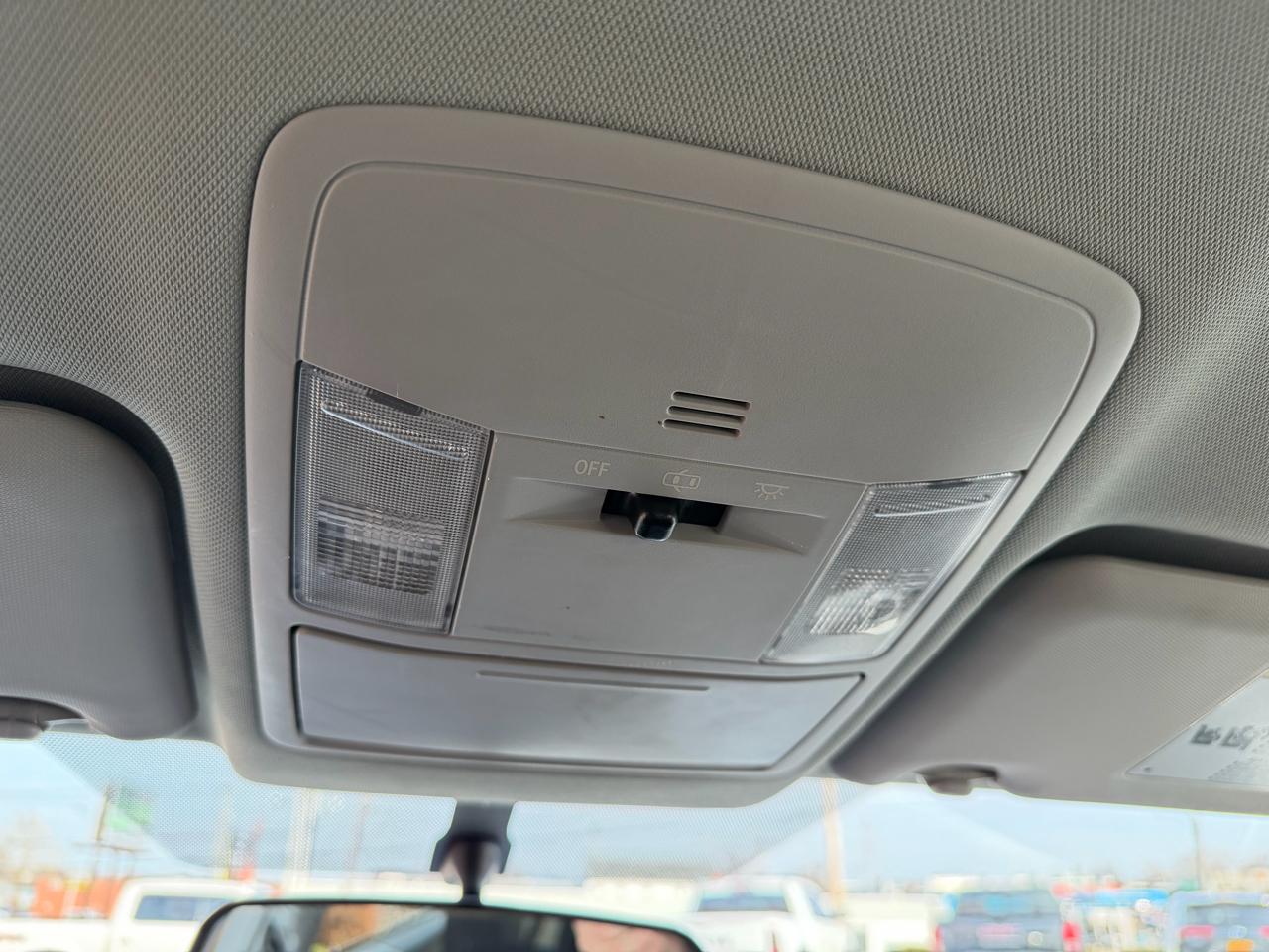 Toyota RAV4 LE AWD 2016