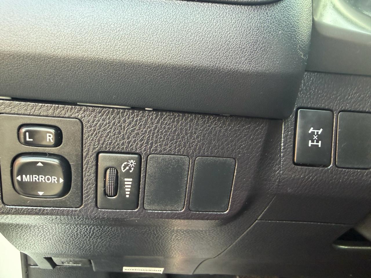 Toyota RAV4 LE AWD 2016