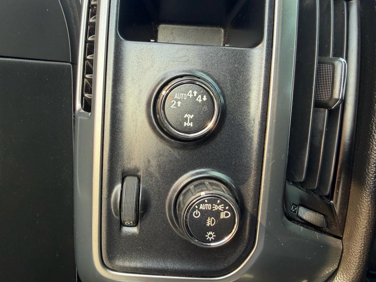 Chevrolet Silverado 1500 4WD Crew Cab 143.5" LT w/2LT 2017