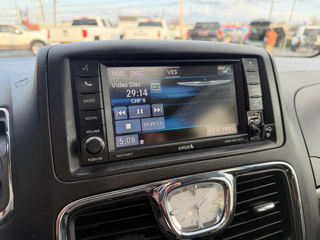 Chrysler Town & Country 4dr Wgn Touring-L Anniversary Edition 2016