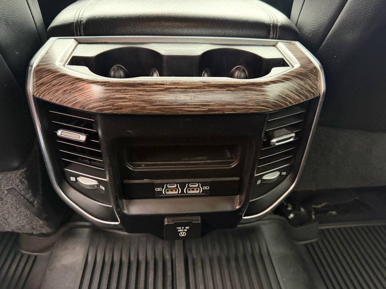 RAM 2500 Laramie Crew Cab 4WD 2021