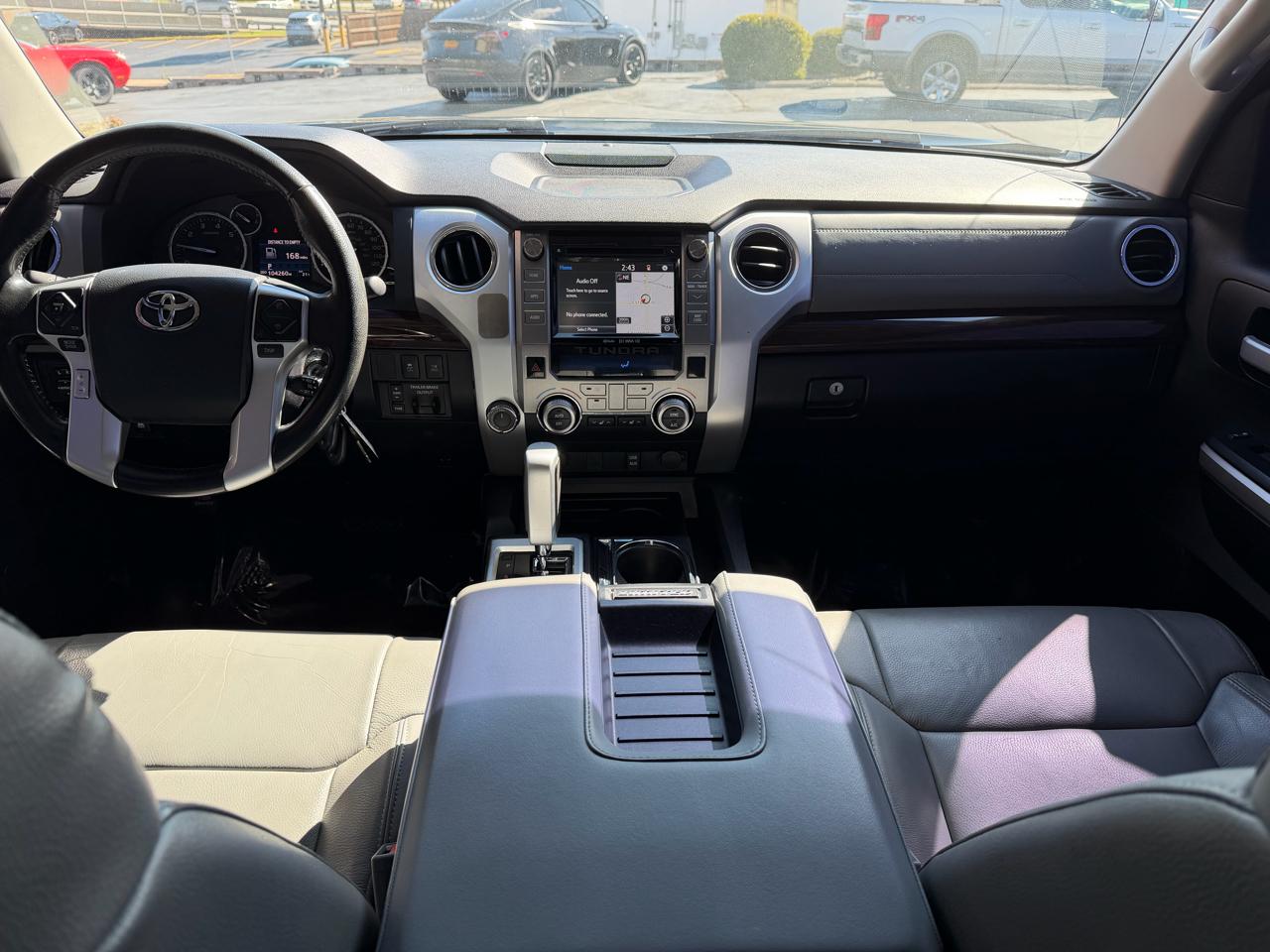 Toyota Tundra 4WD Limited CrewMax 5.5' Bed 5.7L FFV (Natl) 2017