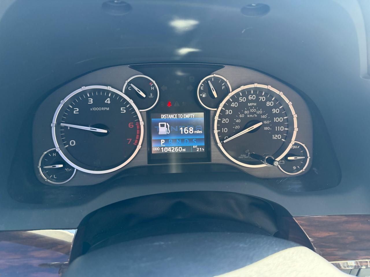 Toyota Tundra 4WD Limited CrewMax 5.5' Bed 5.7L FFV (Natl) 2017