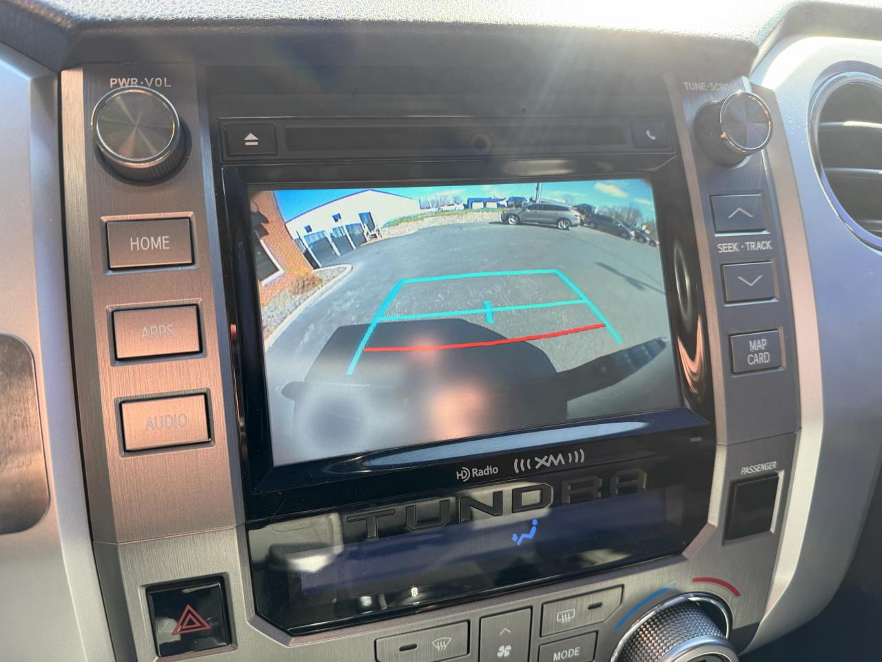 Toyota Tundra 4WD Limited CrewMax 5.5' Bed 5.7L FFV (Natl) 2017