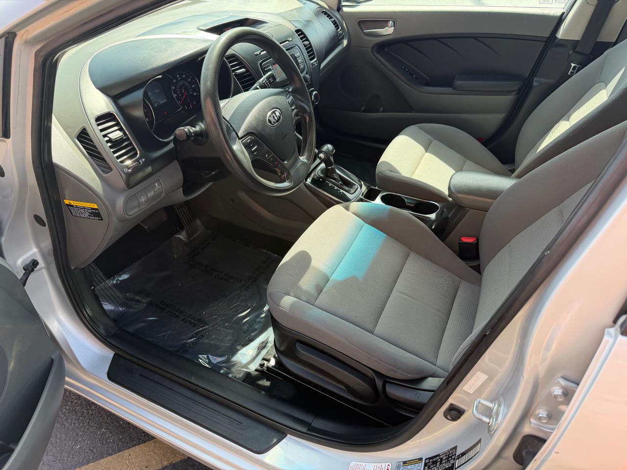 Kia Forte LX 4D Sedan 2017