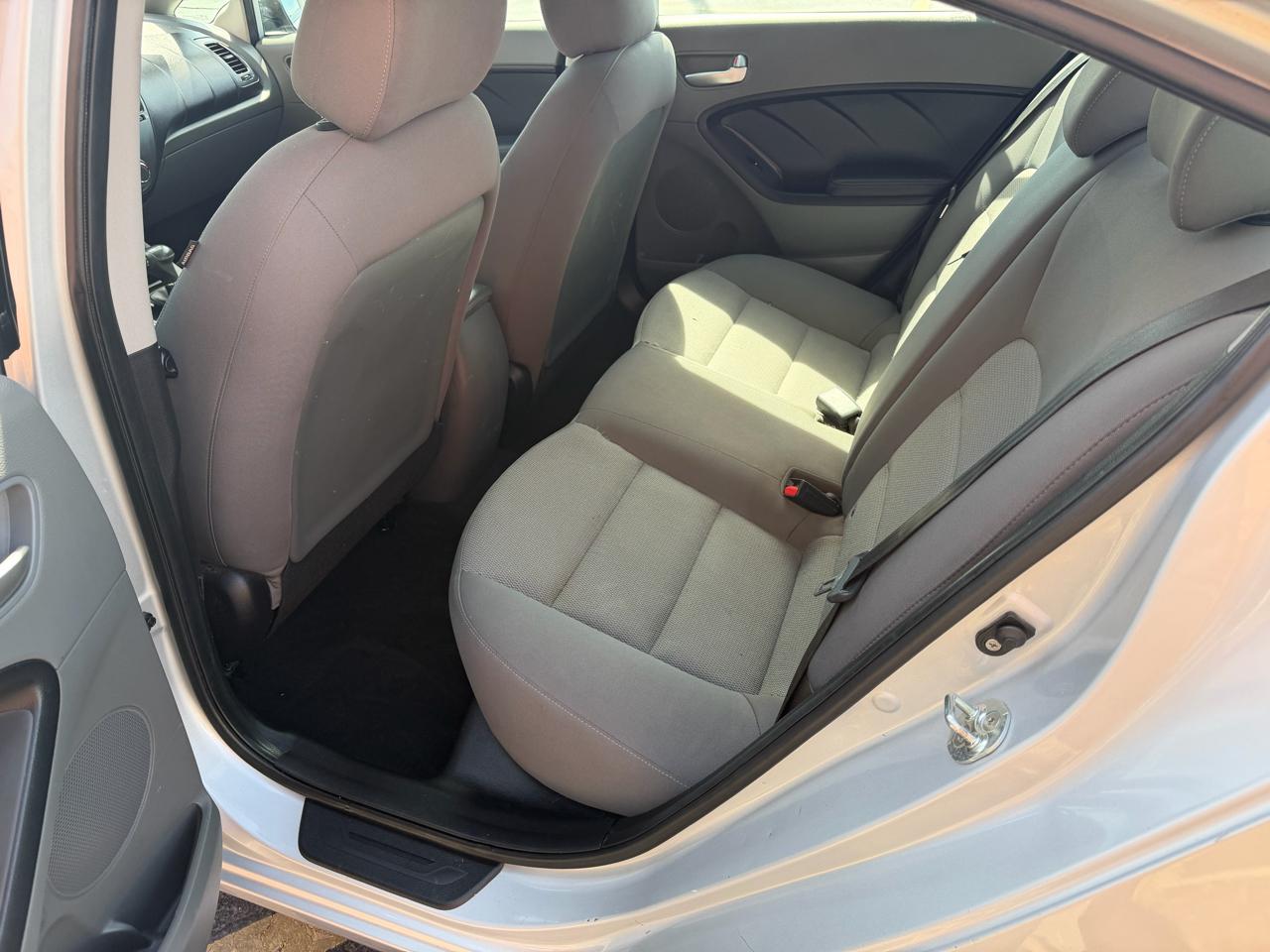 Kia Forte LX 4D Sedan 2017