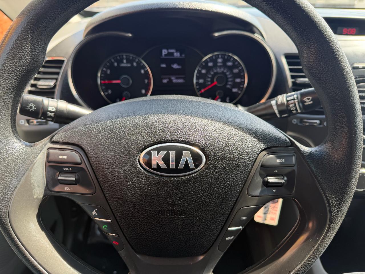 Kia Forte LX 4D Sedan 2017