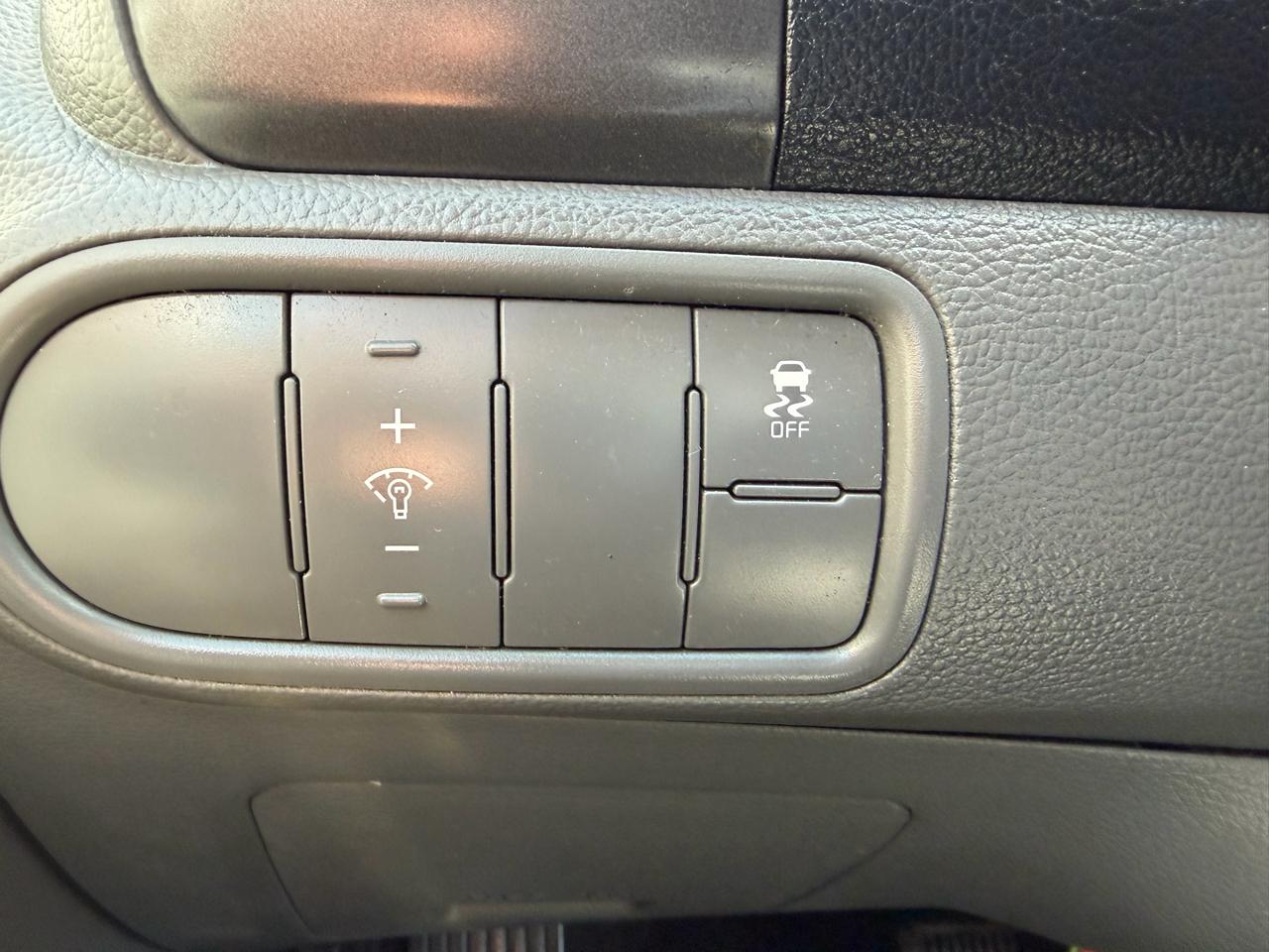 Kia Forte LX 4D Sedan 2017