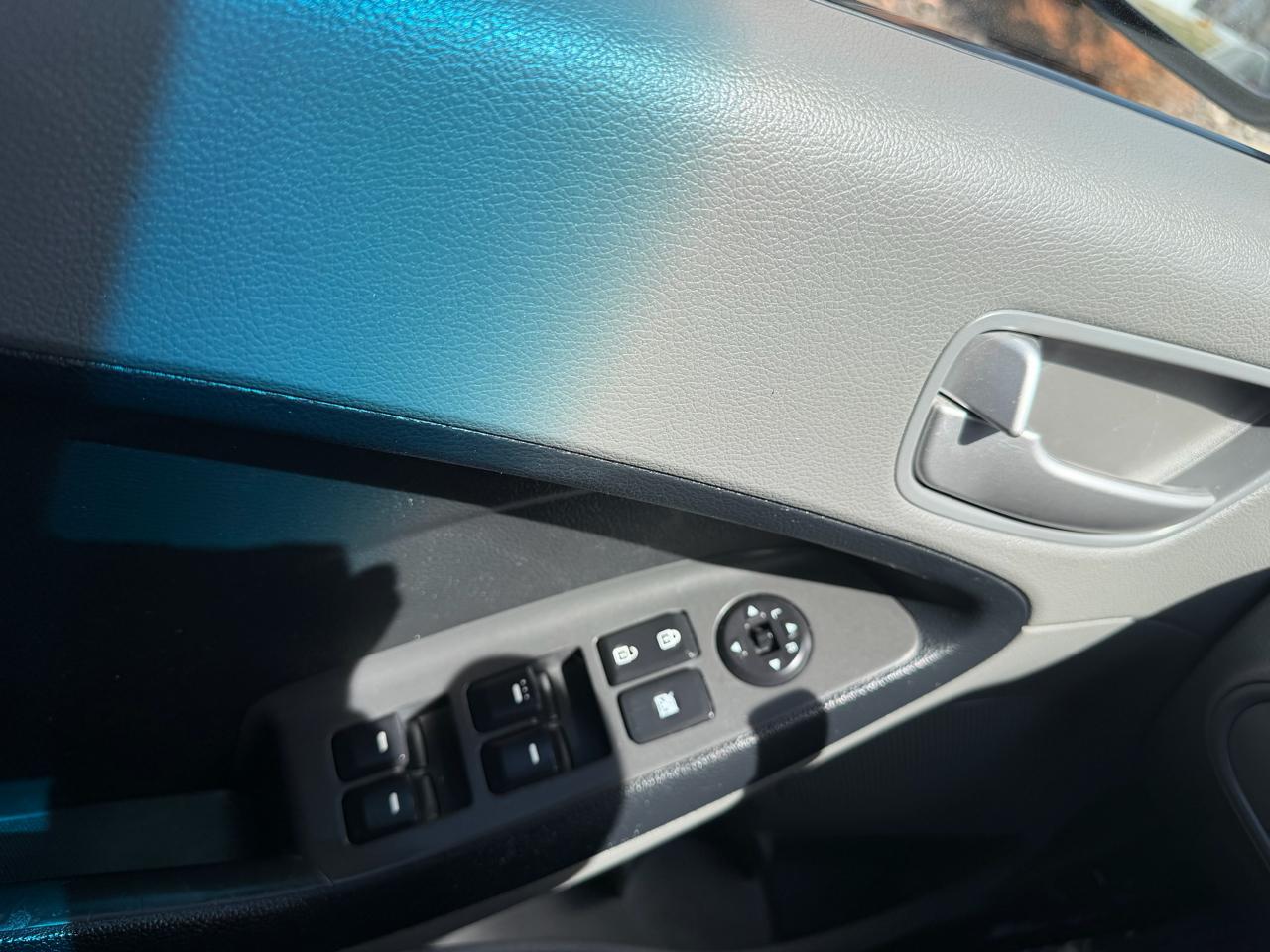 Kia Forte LX 4D Sedan 2017