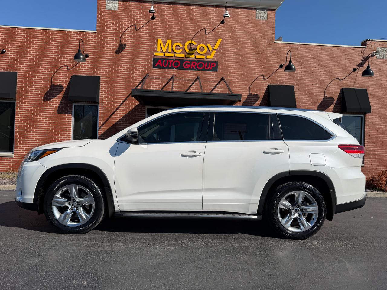 Toyota Highlander Limited FWD V6 2019