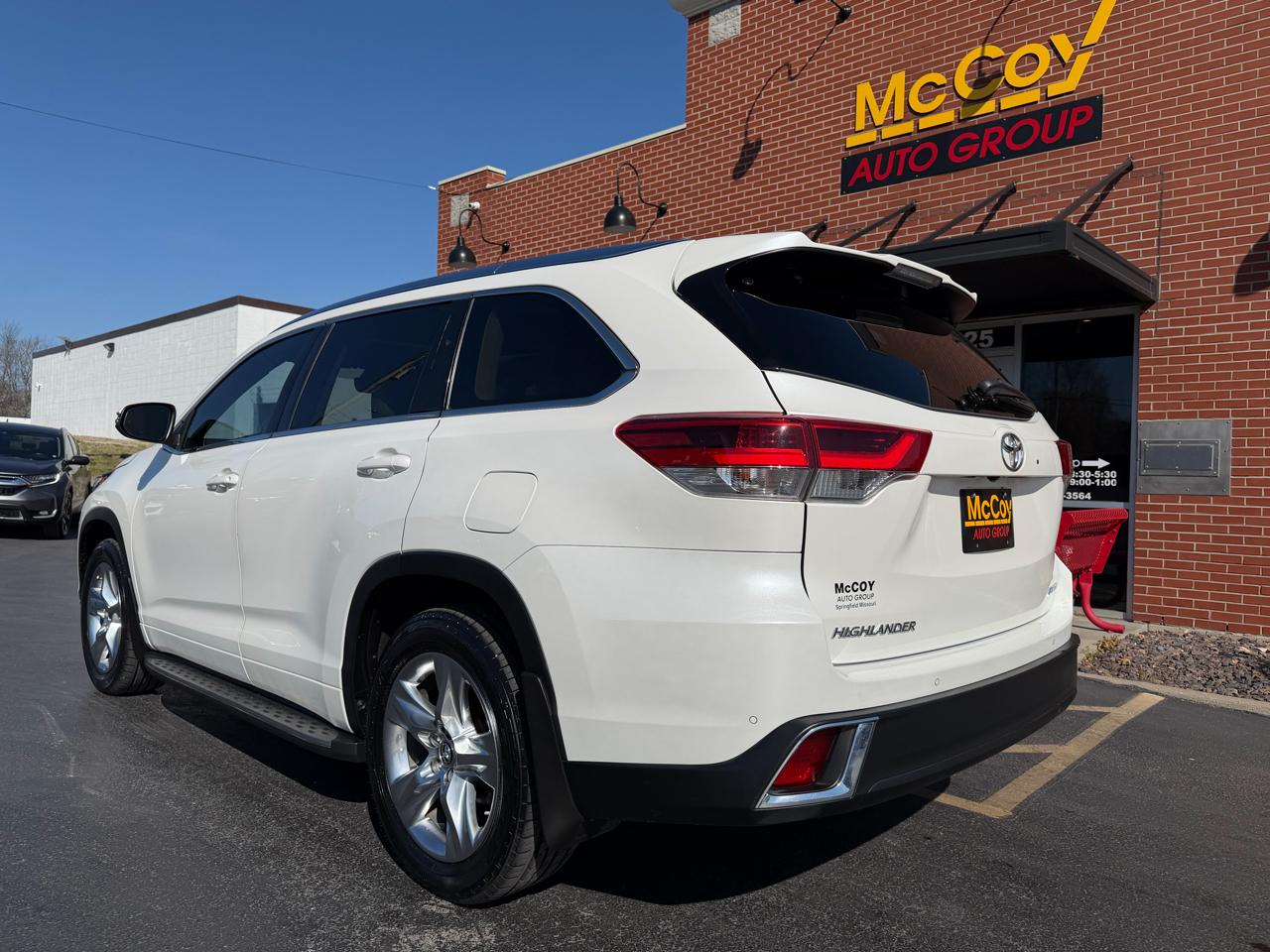 Toyota Highlander Limited FWD V6 2019