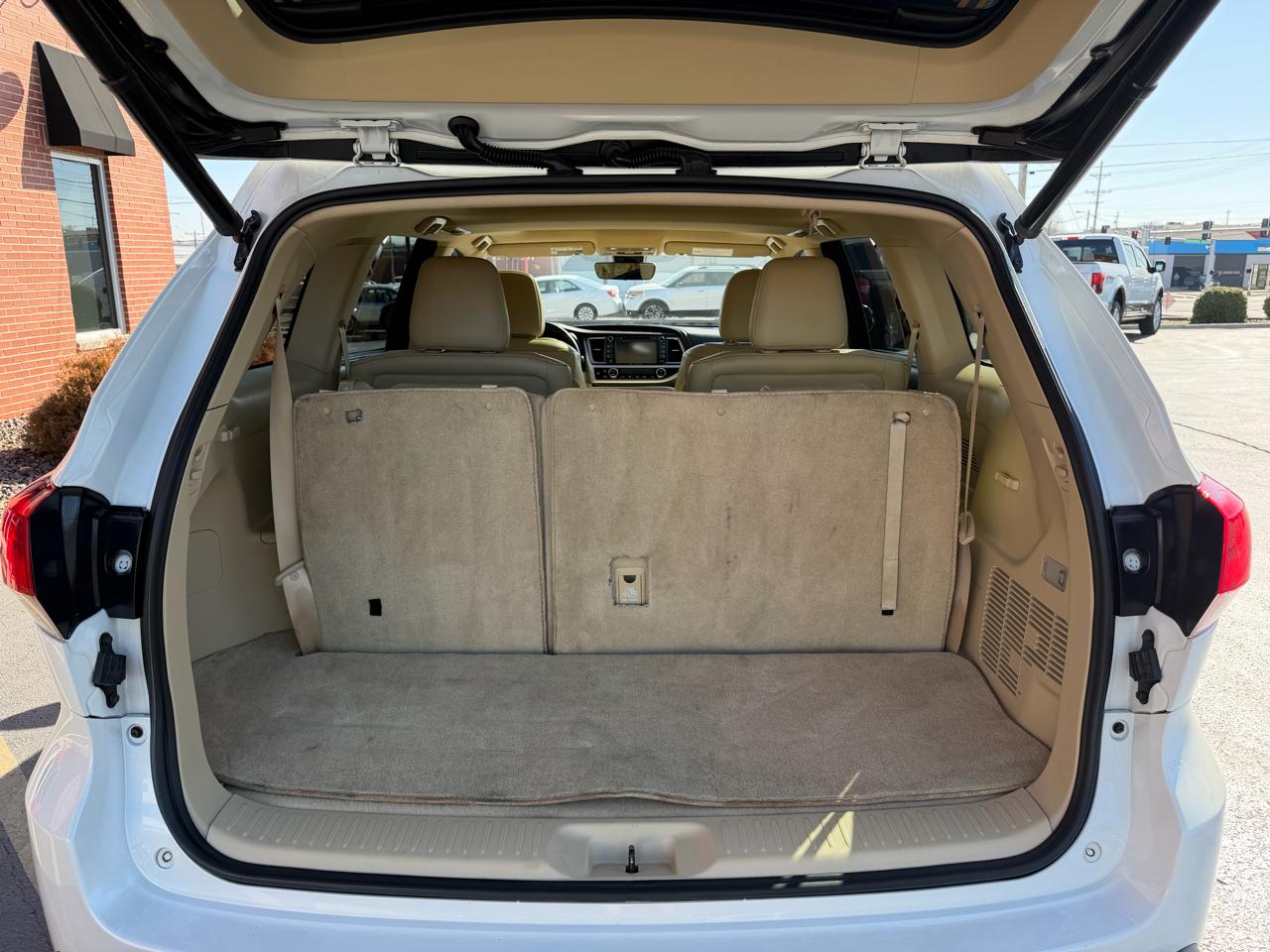 Toyota Highlander Limited FWD V6 2019