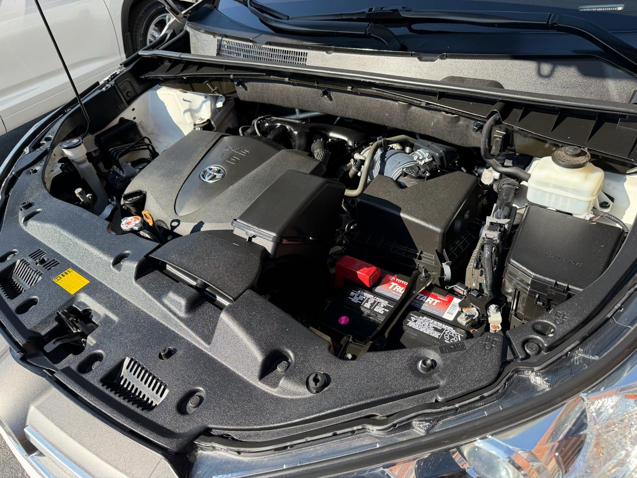 Toyota Highlander Limited FWD V6 2019