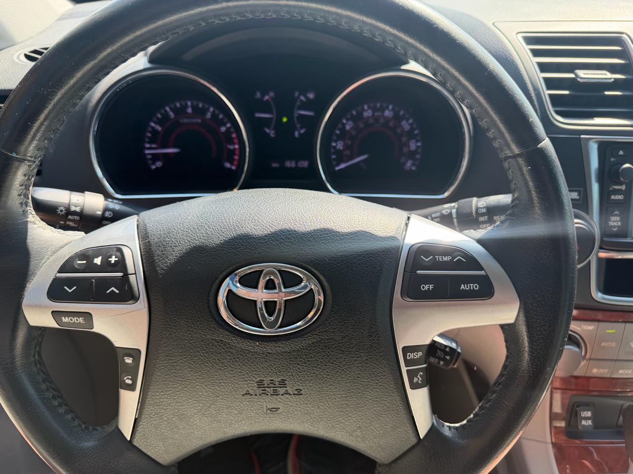 Toyota Highlander Limited 2013