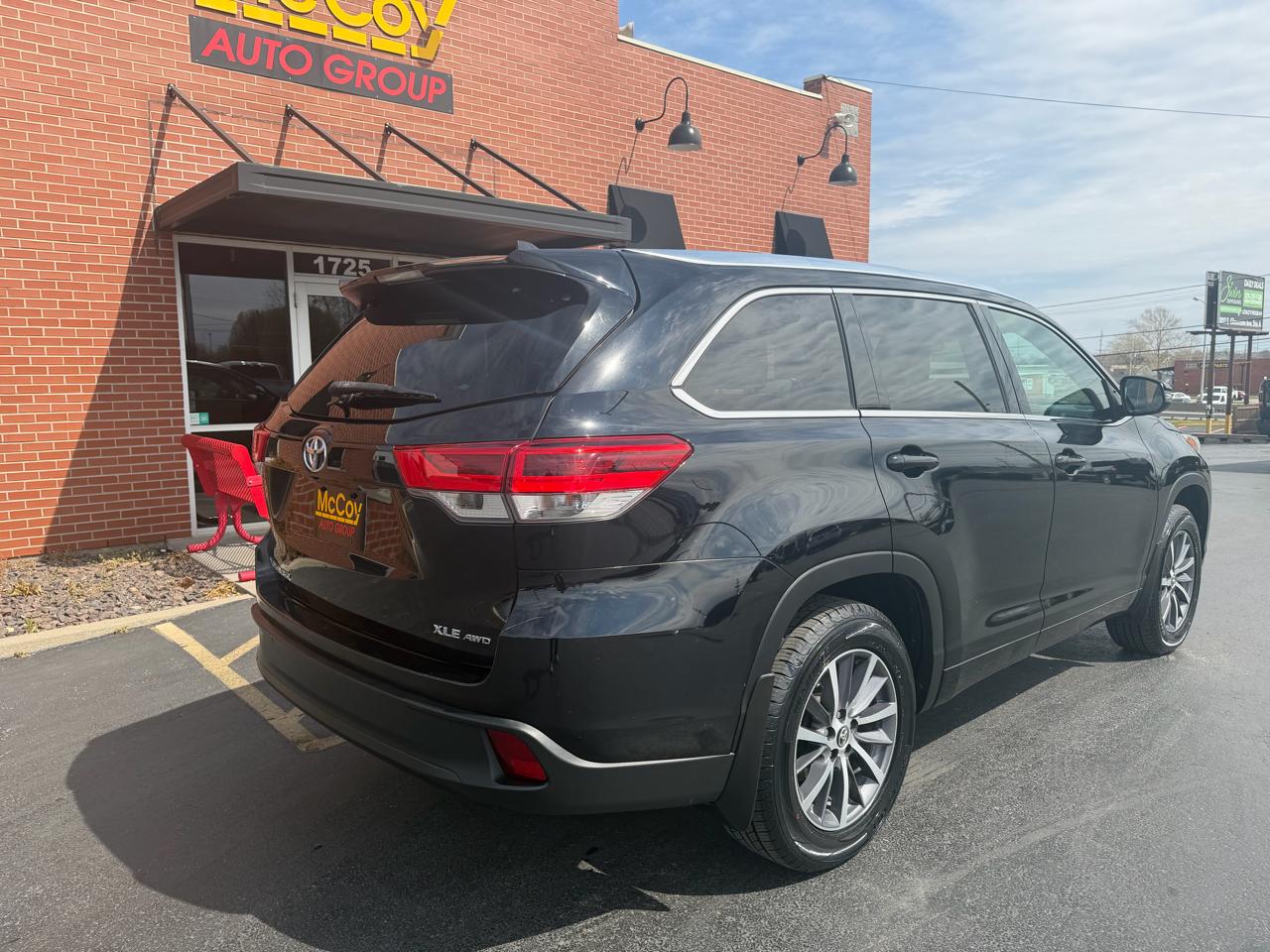 Toyota Highlander XLE V6 AWD (Natl) 2017