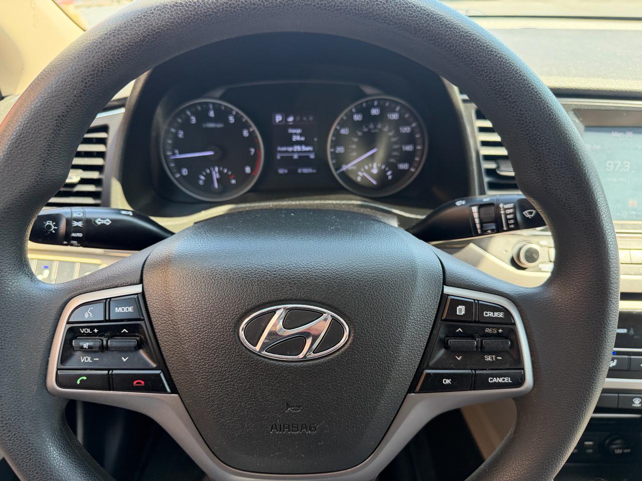 Hyundai Elantra SEL 2018