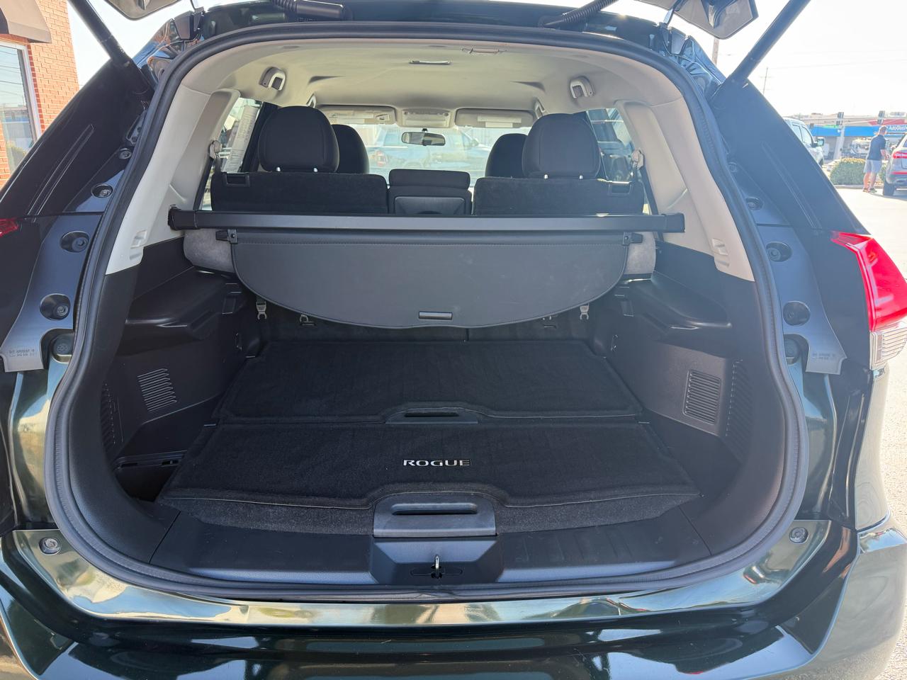 Nissan Rogue AWD SV 2018