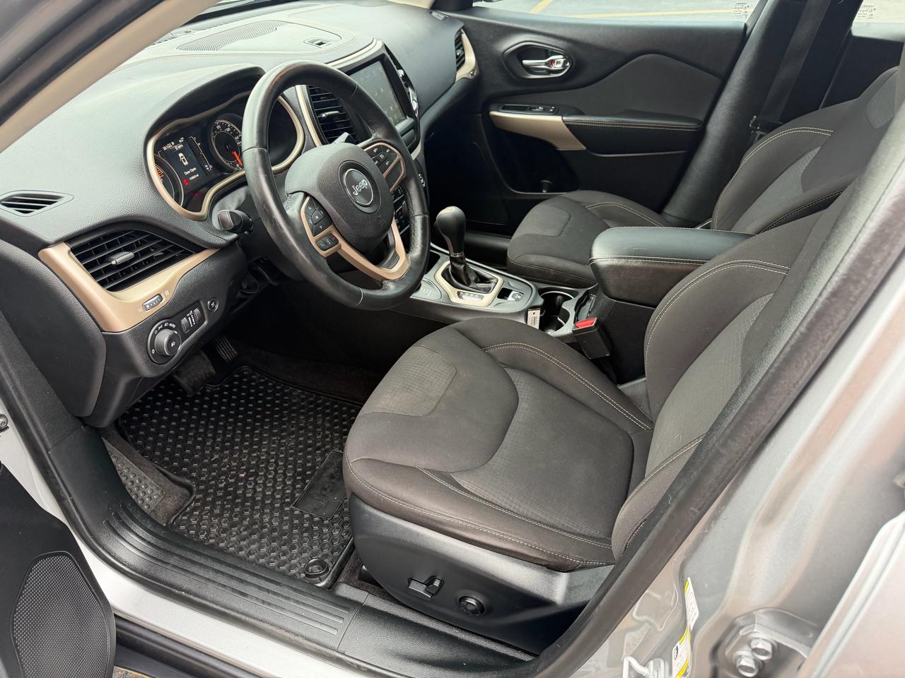 Jeep Cherokee Latitude 4x4 2017