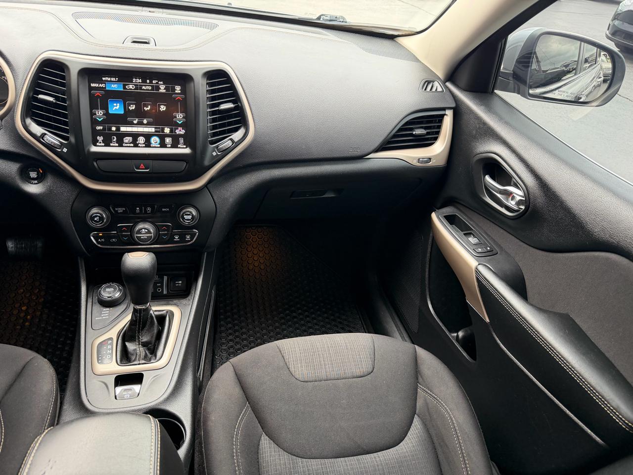 Jeep Cherokee Latitude 4x4 2017