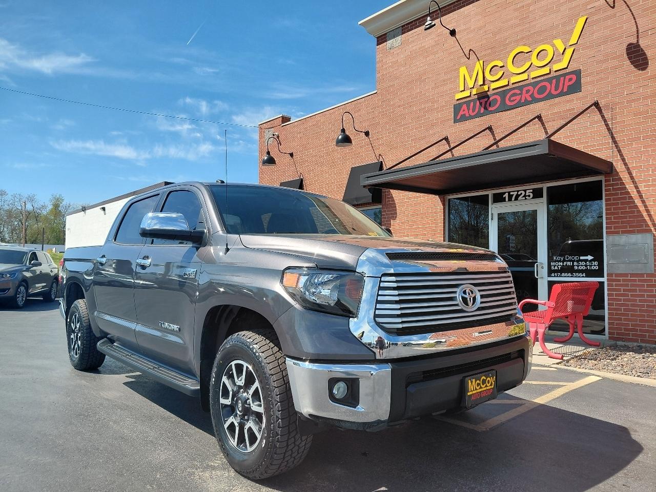 Toyota Tundra 4WD Truck CrewMax 5.7L FFV V8 6-Spd AT LTD (Natl) 2016