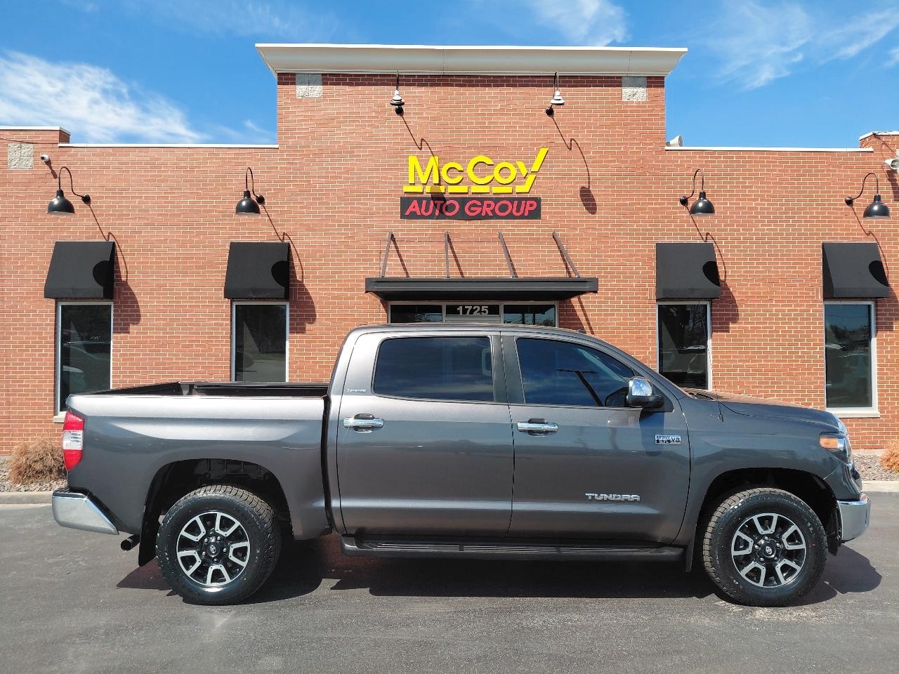 Toyota Tundra 4WD Truck CrewMax 5.7L FFV V8 6-Spd AT LTD (Natl) 2016