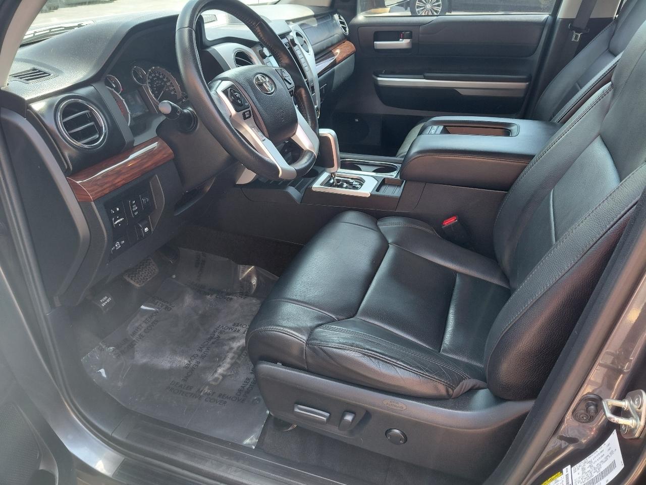 Toyota Tundra 4WD Truck CrewMax 5.7L FFV V8 6-Spd AT LTD (Natl) 2016