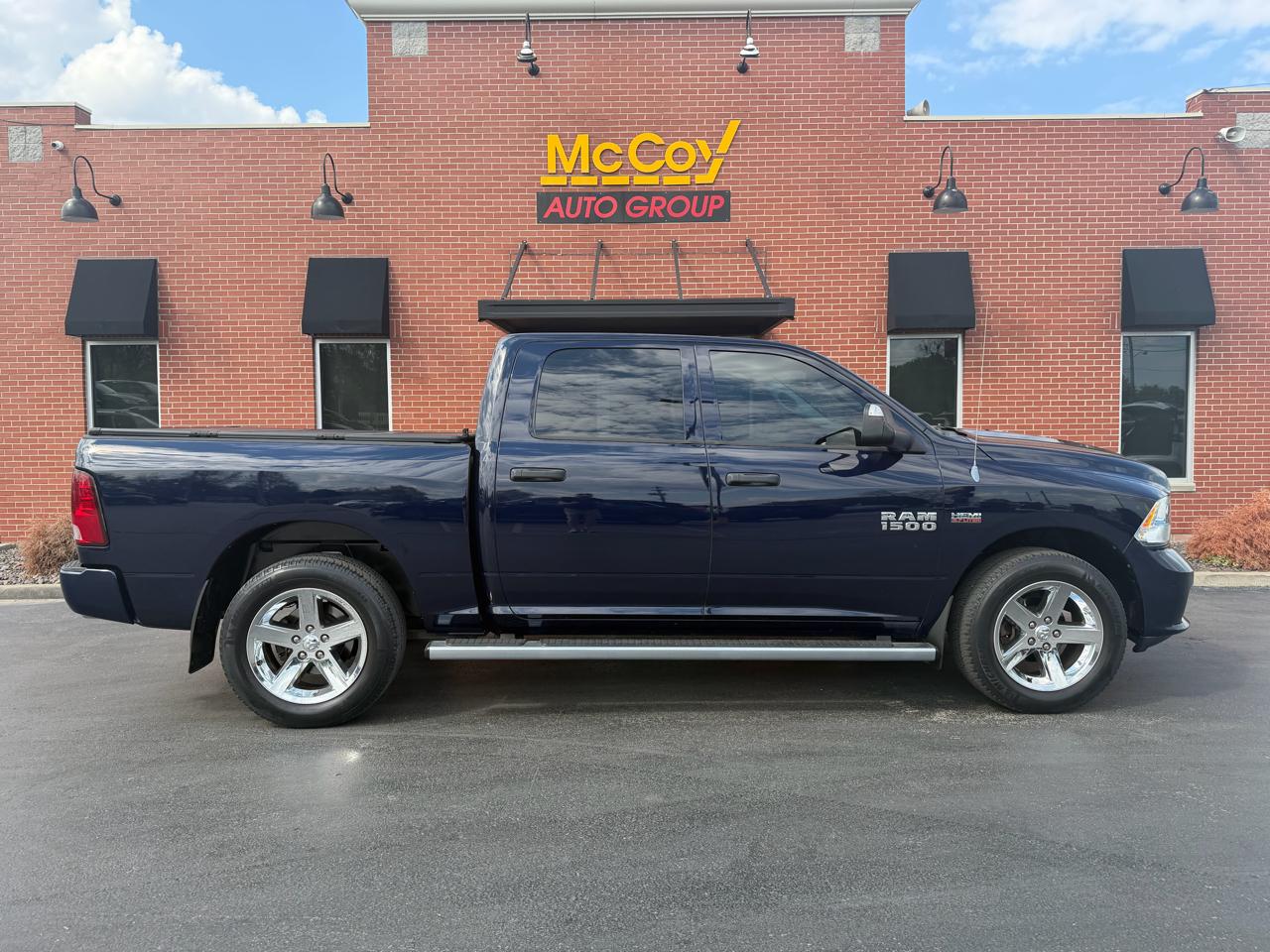 RAM 1500 4WD Crew Cab 140.5" Express 2013