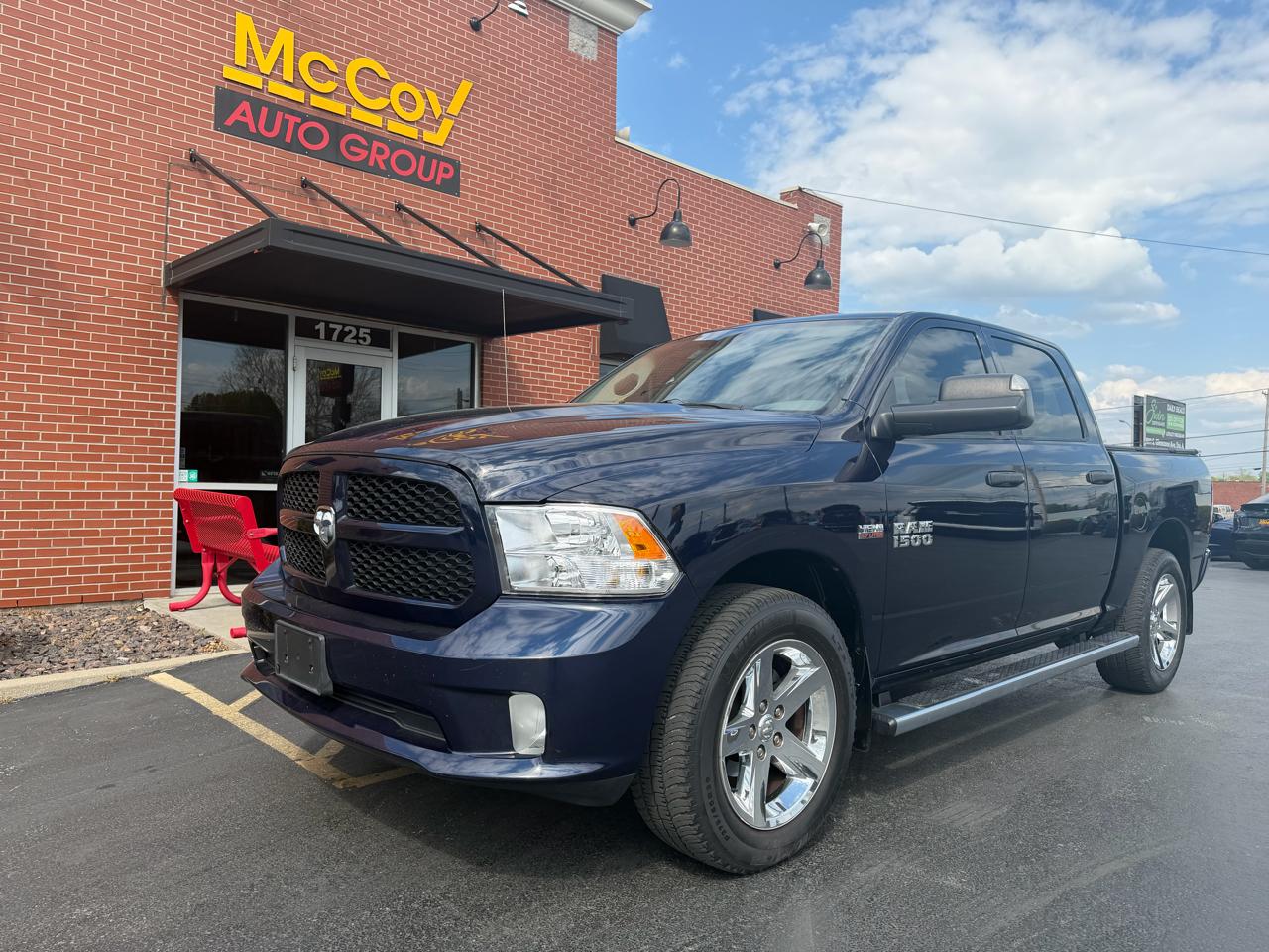 2013 RAM 1500 4WD Crew Cab 140.5" Express
