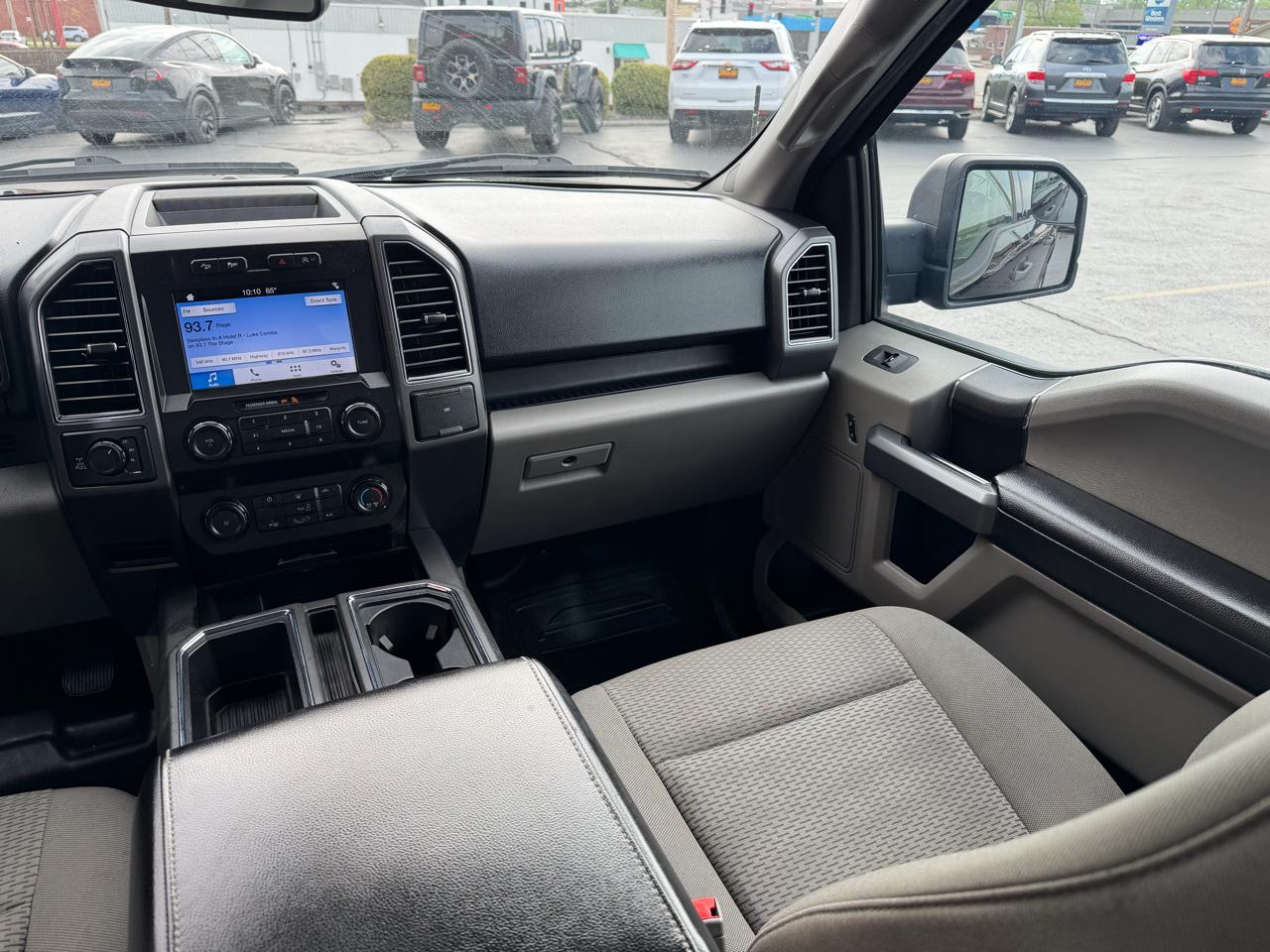 Ford F-150 XLT SuperCrew 4WD 2019
