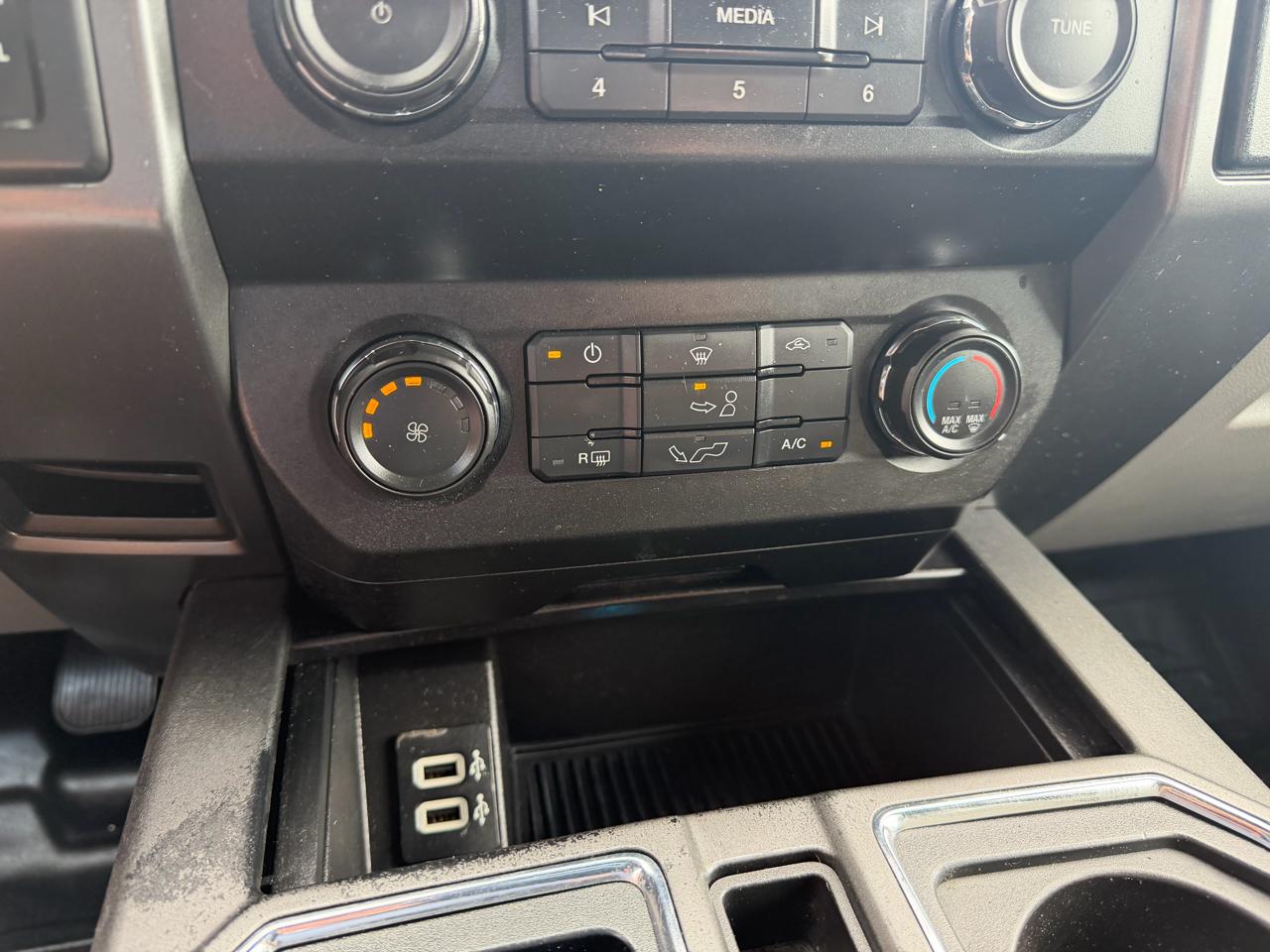 Ford F-150 XLT SuperCrew 4WD 2019