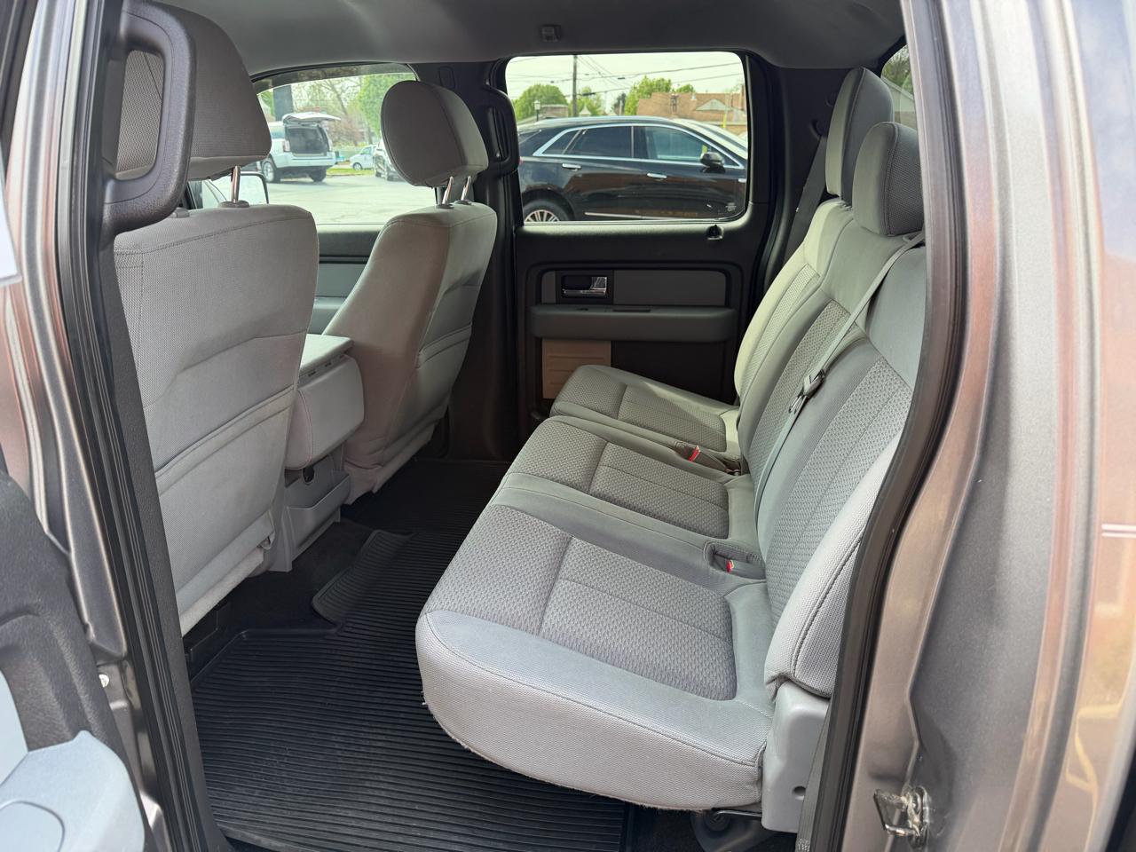 Ford F-150 XLT SuperCrew 4WD 2012