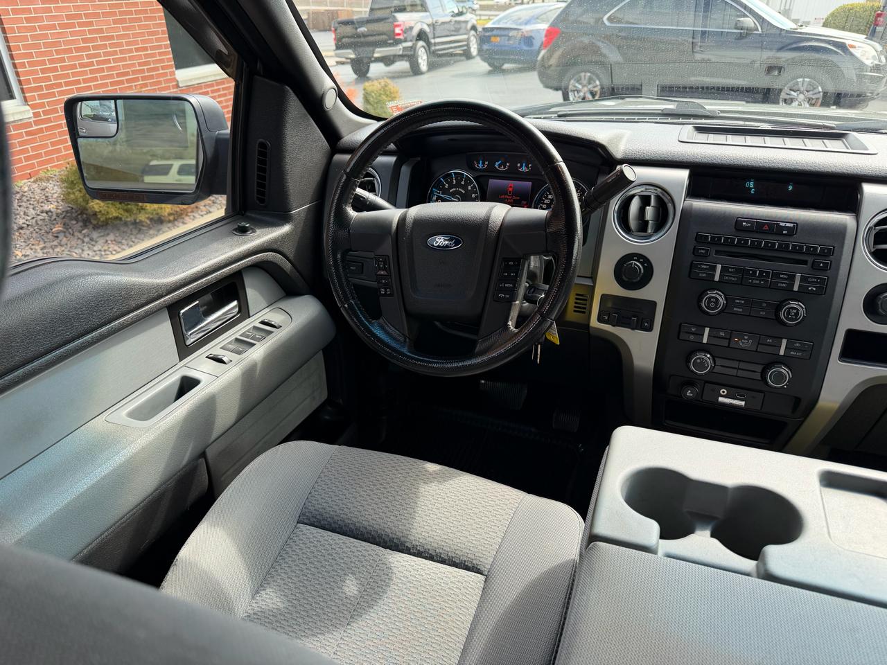 Ford F-150 XLT SuperCrew 4WD 2012