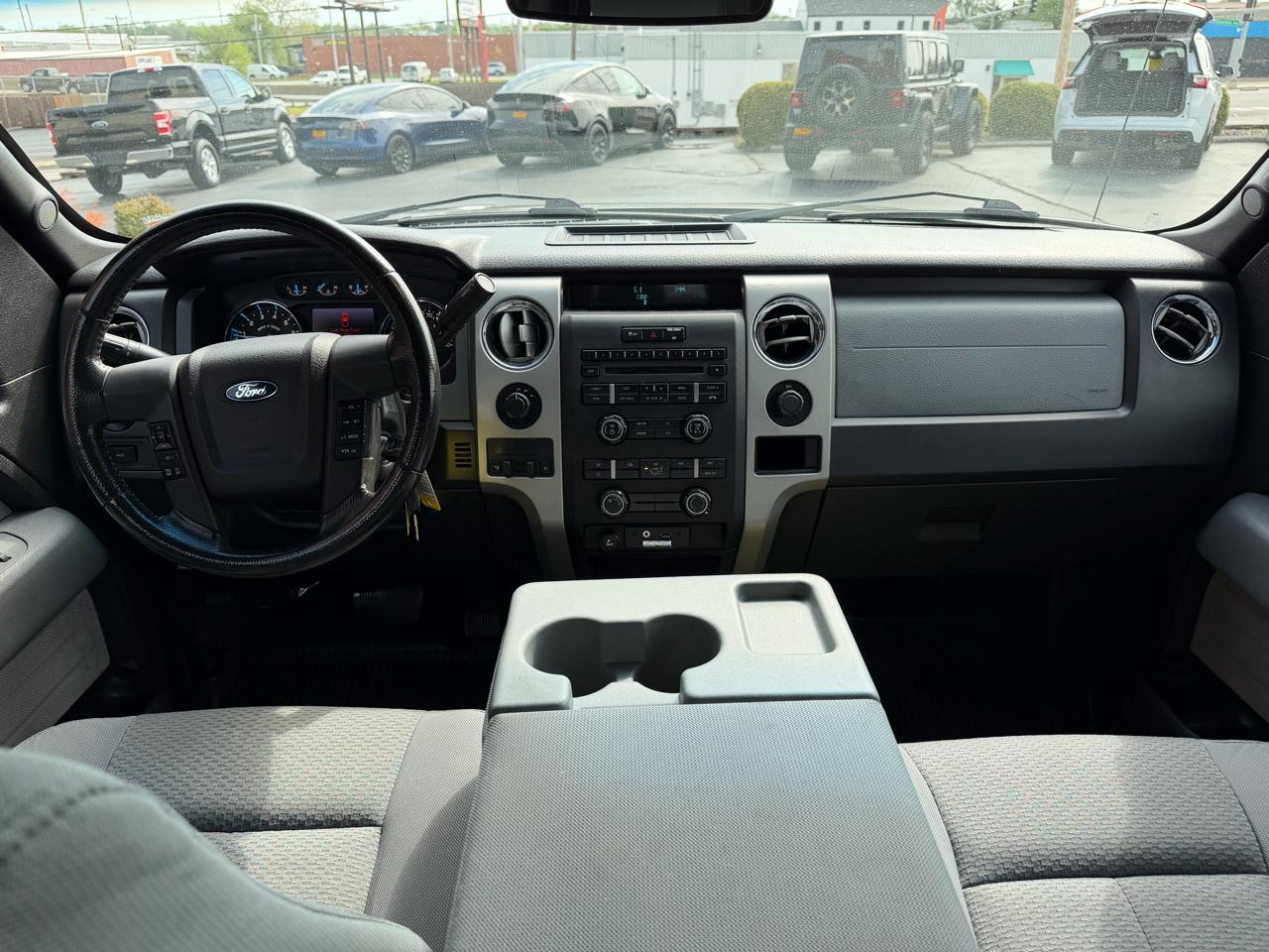 Ford F-150 XLT SuperCrew 4WD 2012