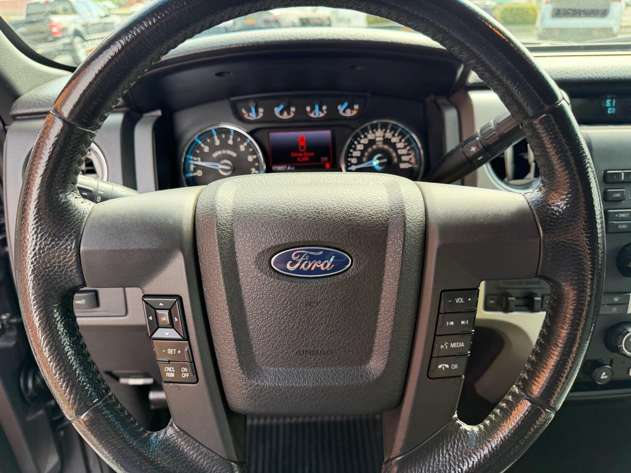 Ford F-150 XLT SuperCrew 4WD 2012